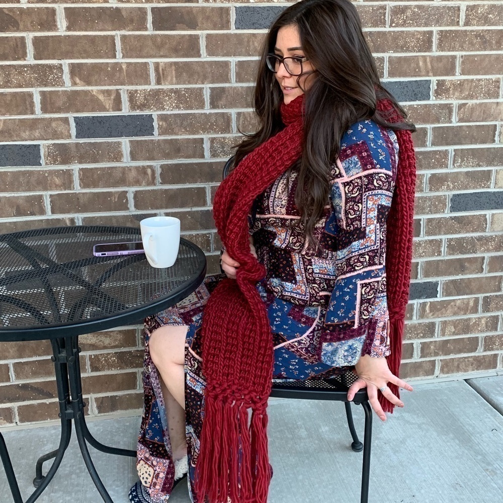 Chunky Tassel Raspberry Red Scarf - Picture 6 of 6